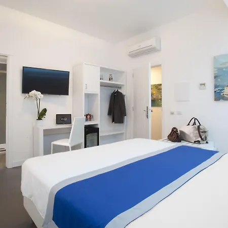 Hotel Tasso & 3*