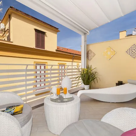 Tasso & Hotel 3*